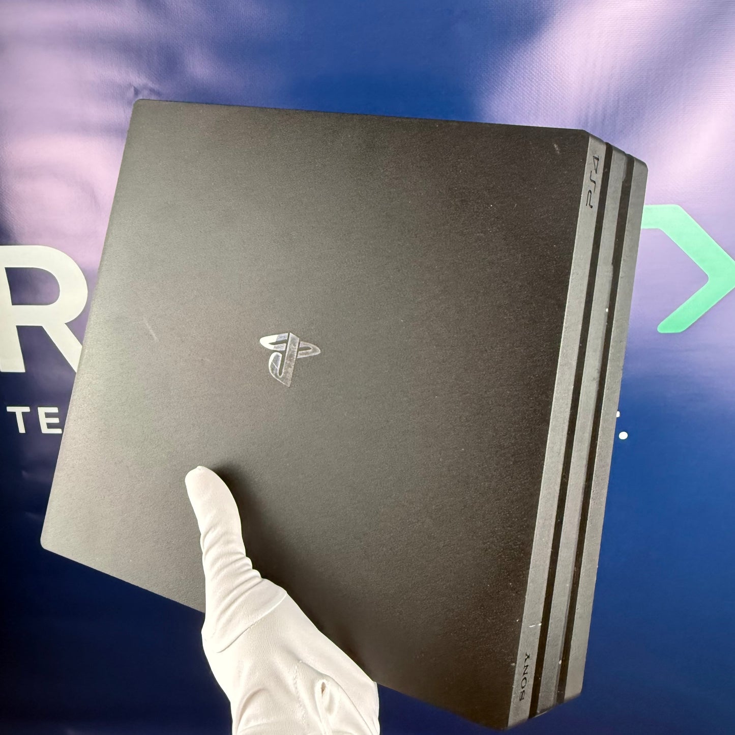 Playstation 4 Pro 1 Tb