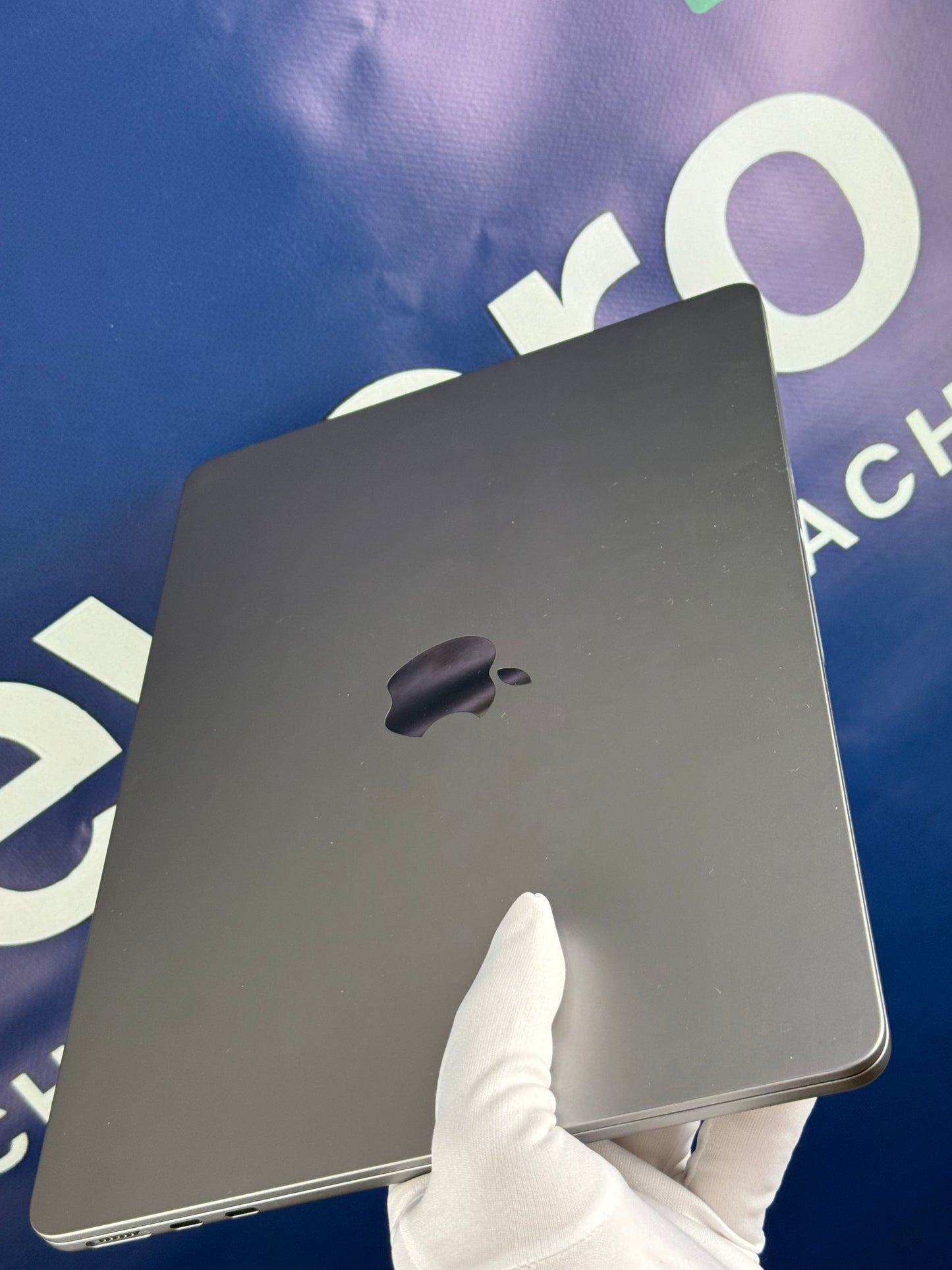 Macbook Air 2024 M3 256 Gb 16 gb Ram