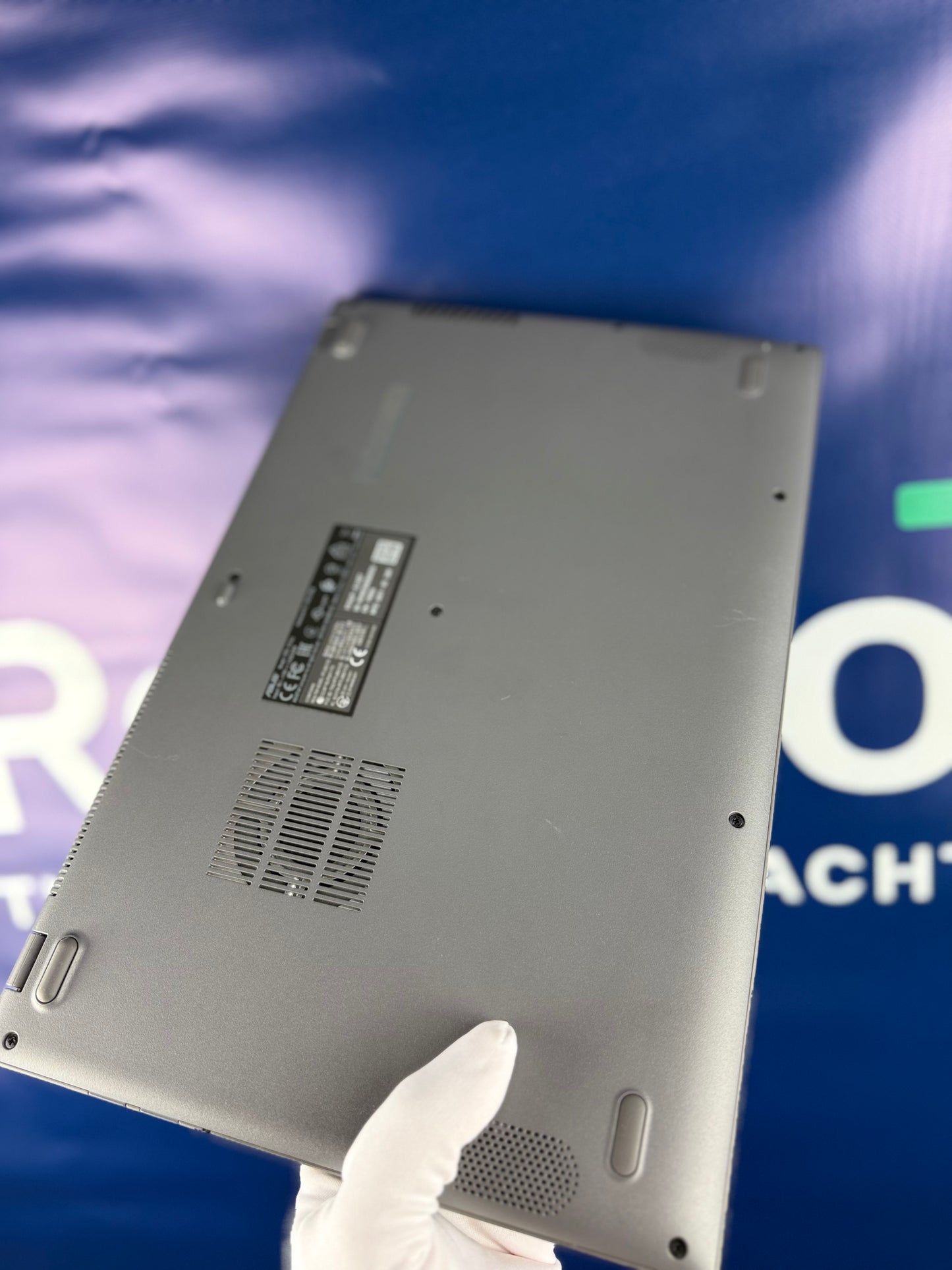 ASUS Vivobook 15 F515JP-EJ142T